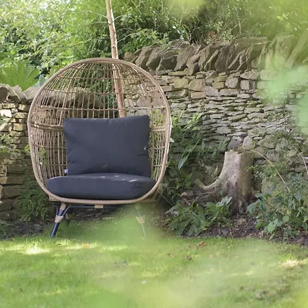 بيت للعطل Pond *